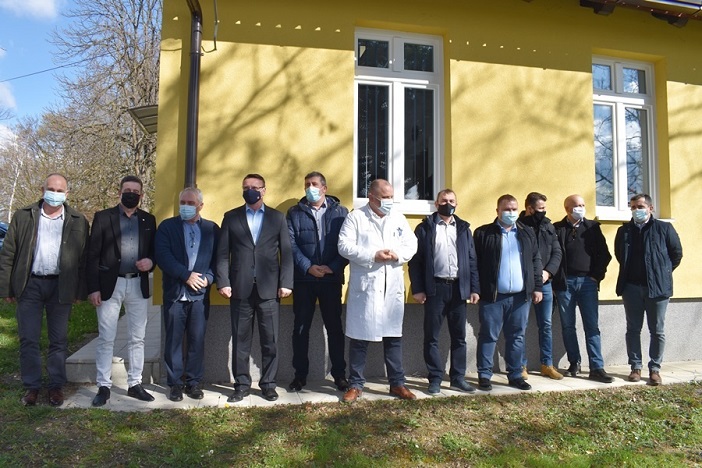 Grad Nova Gradiška i općine sa zapadnog dijela županije donirali sredstva za uređenje Covid odjela novogradiške bolnice