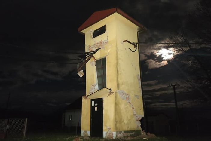 Stožer CZ: Petrinja i Sisak pomaknuli se i do 86 centimetara