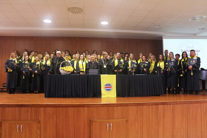 Održana 2. svečana promocija magistara sestrinstva Fakulteta za dentalnu medicinu i zdravstvo Osijek