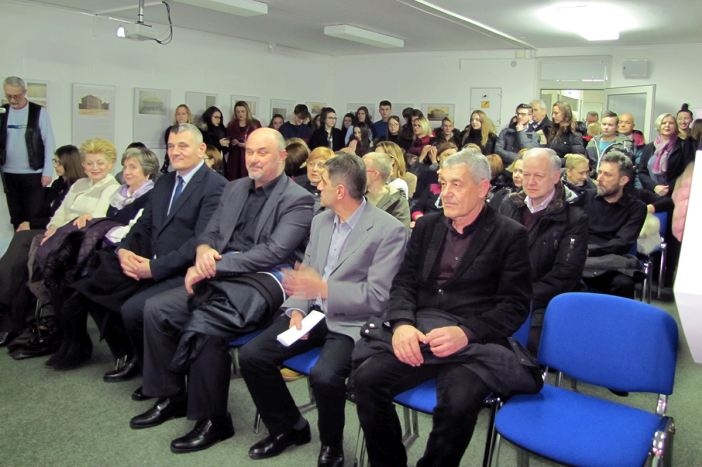 Učenici Gimnazije priredili radionicu s temom Graditeljska baština - Gimnazija nekad i sad. 