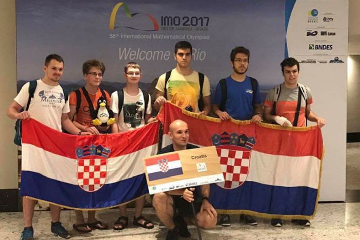 Brodski gimnazijalac Borna Šimić brončani na matematičkoj olimpijadi u Brazilu!