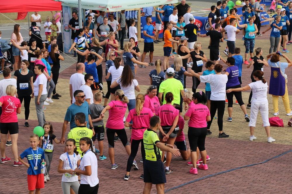 Gotovo 500 Brođana sudjelovali u još jednoj utrci „Znanjem i prevencijom do zdravog života“