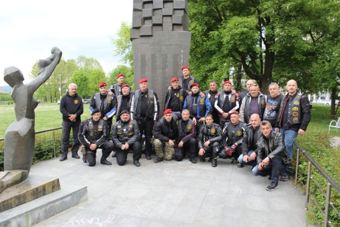 Članovi Moto kluba 4. Gardijska brigada Split posjetili Slavonski Brod