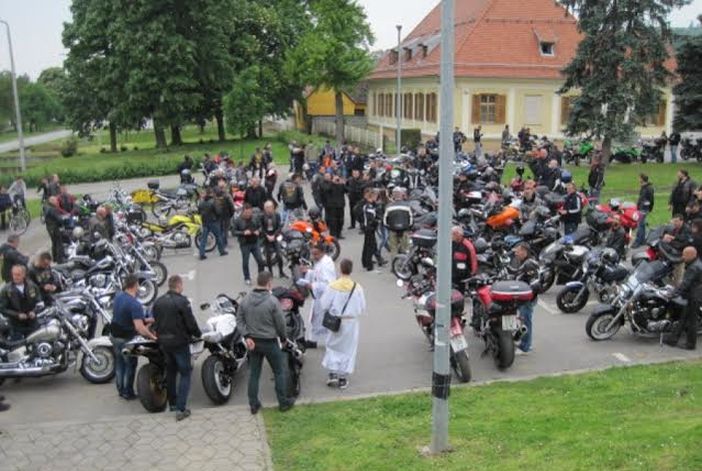 Tradicionalni blagoslov motora i motociklista