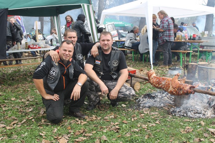 PEČENKIJADA Moto sezona završava na Poloju!