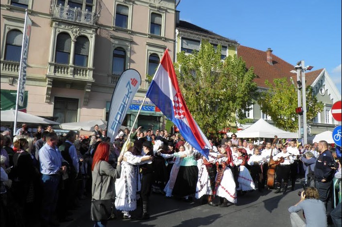 Folklorni Ansambl Broda na Jesenskim svečanostima u Leibnitzu