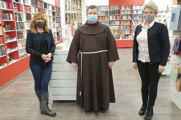 Otvorena nova Verbumova knjižara u Slavonskom Brodu