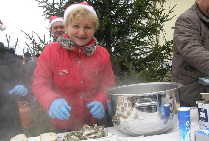 Badnji doručak uz girice, medicu i kuhano vino na brodskoj tržnici i u parku u Sibinju