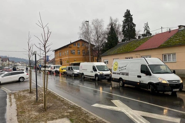 Konvoj iz Sibinja krenuo u Sisačko-moslavačku županiju