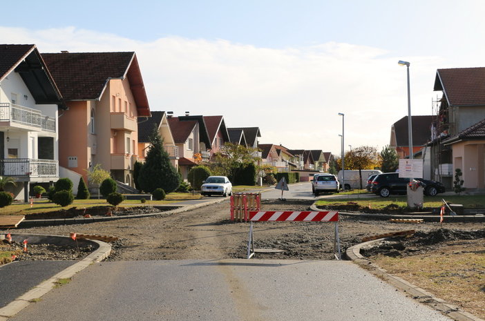Napreduje izgradnja spojnih cesta između Došenove, Prodanove i Maričevićeve ulice te u Naselju biskupa Ćirila Kosa