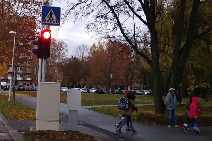 Novi cestovni LED markeri u gradu, a proradio je i novi semafor u Borovskoj ulici