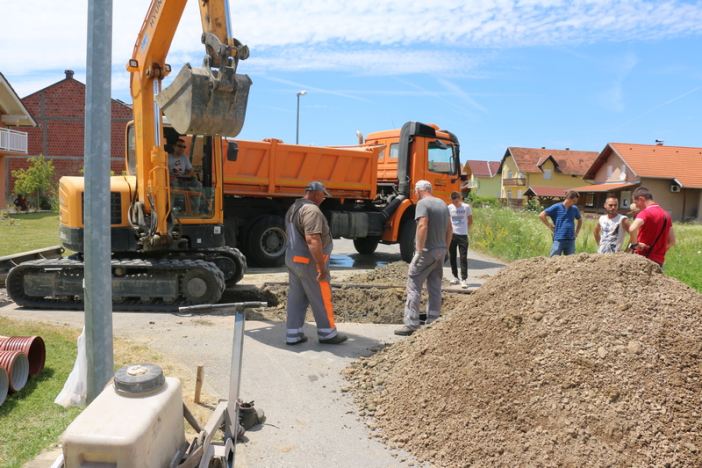 Započeli radovi na izgradnji kanalizacije u Županjskoj ulici odvojak IV