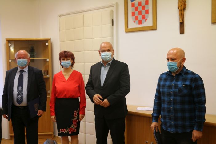 Potpisani ugovori o osnivanju prava građenja na građevinskim zemljištima u Zoni malog gospodarstva Kolonija