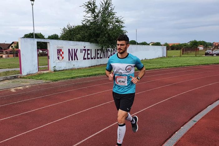 Marko Bićanić na &quot;Željinom&quot; stadionu trči 24 sata u nizu