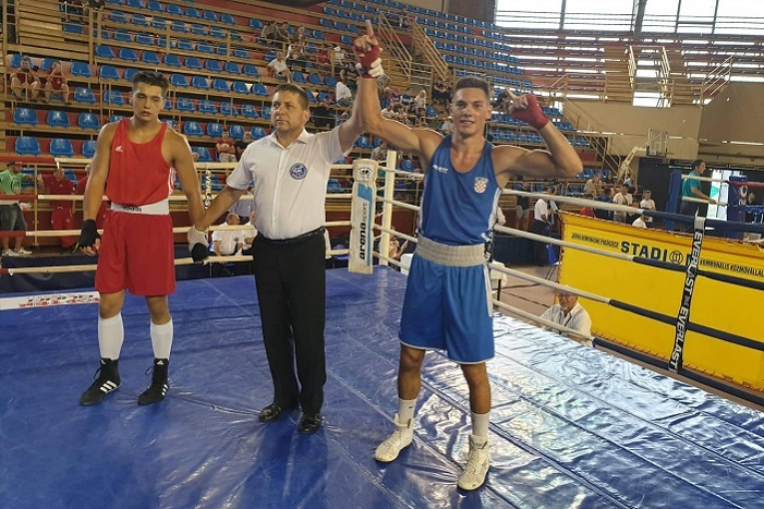 Gabrijel Veočić u polufinalu jakog međunarodnog boksačkog turnira u Subotici