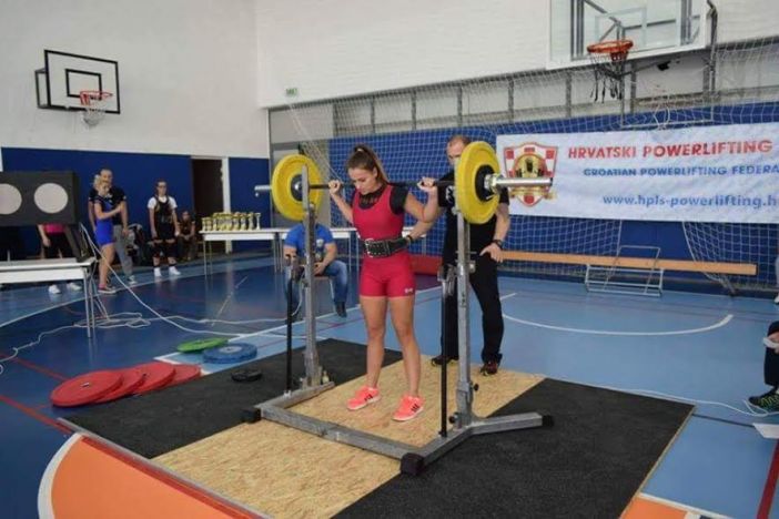 Brođanka Brigita Bakić apsolutna juniorska prvakinja u powerliftingu 