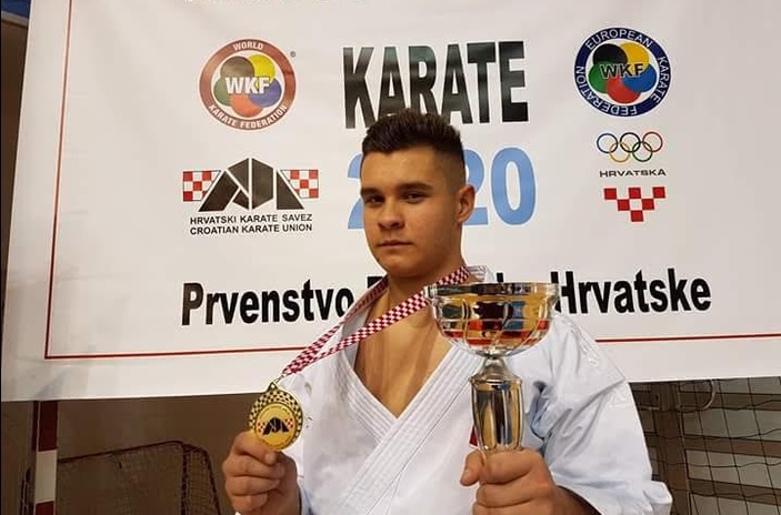 Luka Lović, 18 godina - 300 odličja