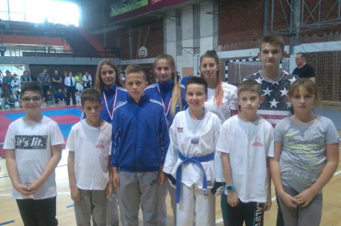 Osam medalja za članove TKD Brod na turniru u Bjelovaru