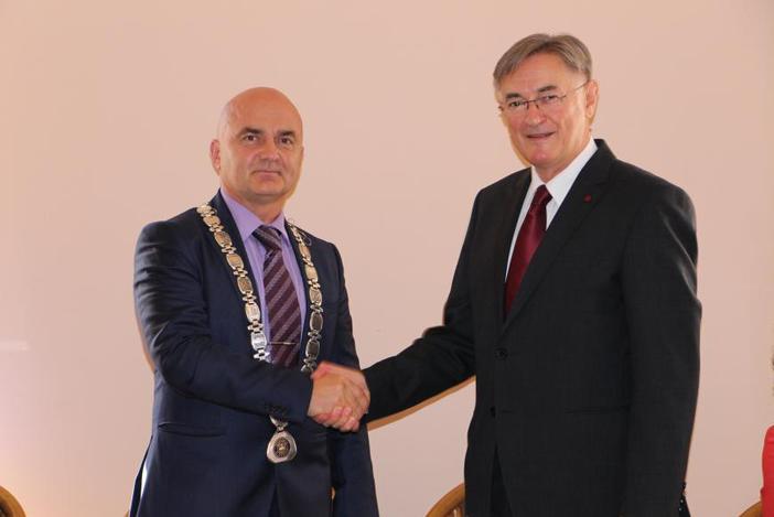 Vlado Guberac novoizabrani je rektor Sveučilišta J.J.Strossmayer, Dražan Kozak novi je prorektor za nastavu i studente