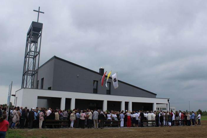 Svečano blagoslovljeno novo sjedište i pastoralni centar Župe blaženog Alojzja Stepinca