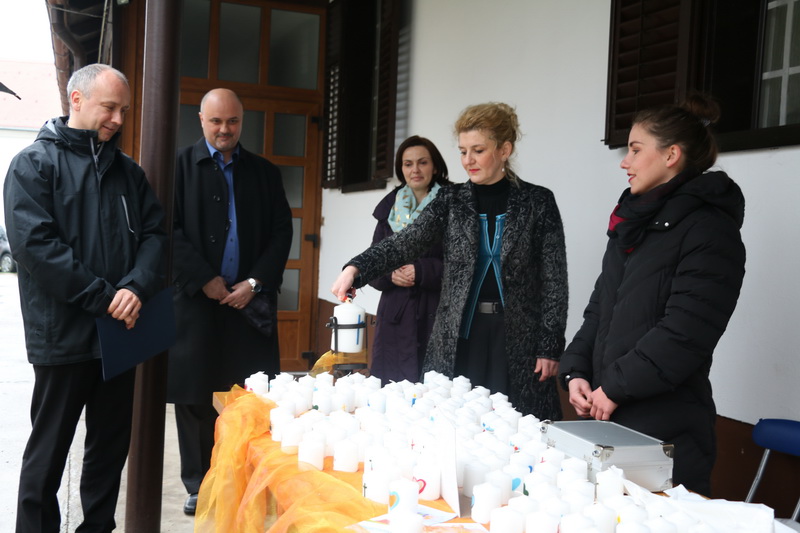 Započela tradicionalna akcija "Jedna svijeća za svjetlo u obitelji"