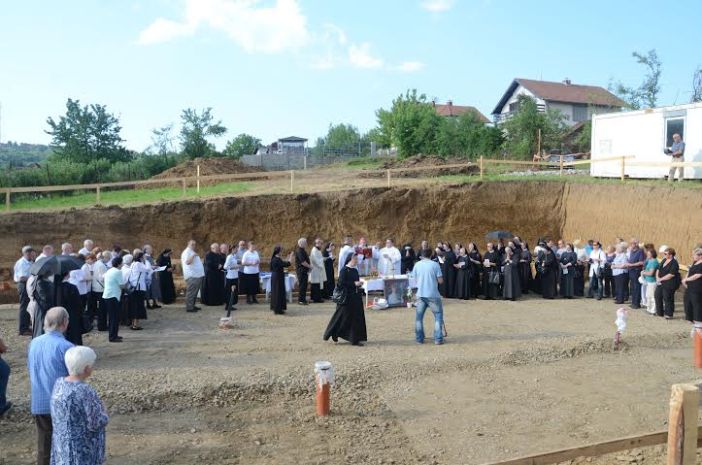 Nadbiskup Hranić blagoslovio kamen temeljac za novu spomen kuću Josipa Stadlera 