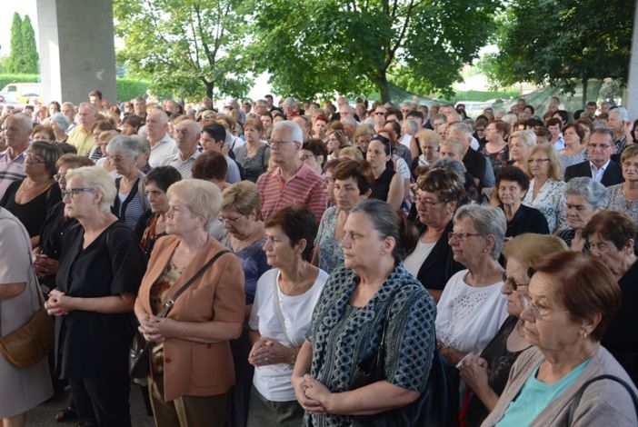 Blagdan sv. Lovre na Gradskom groblju u Slavonskom Brodu