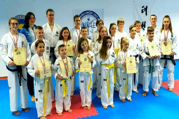 Brodski TKD klub "In-Nae" sa natjecanja se kući vratio s čak 24 osvojene medalje