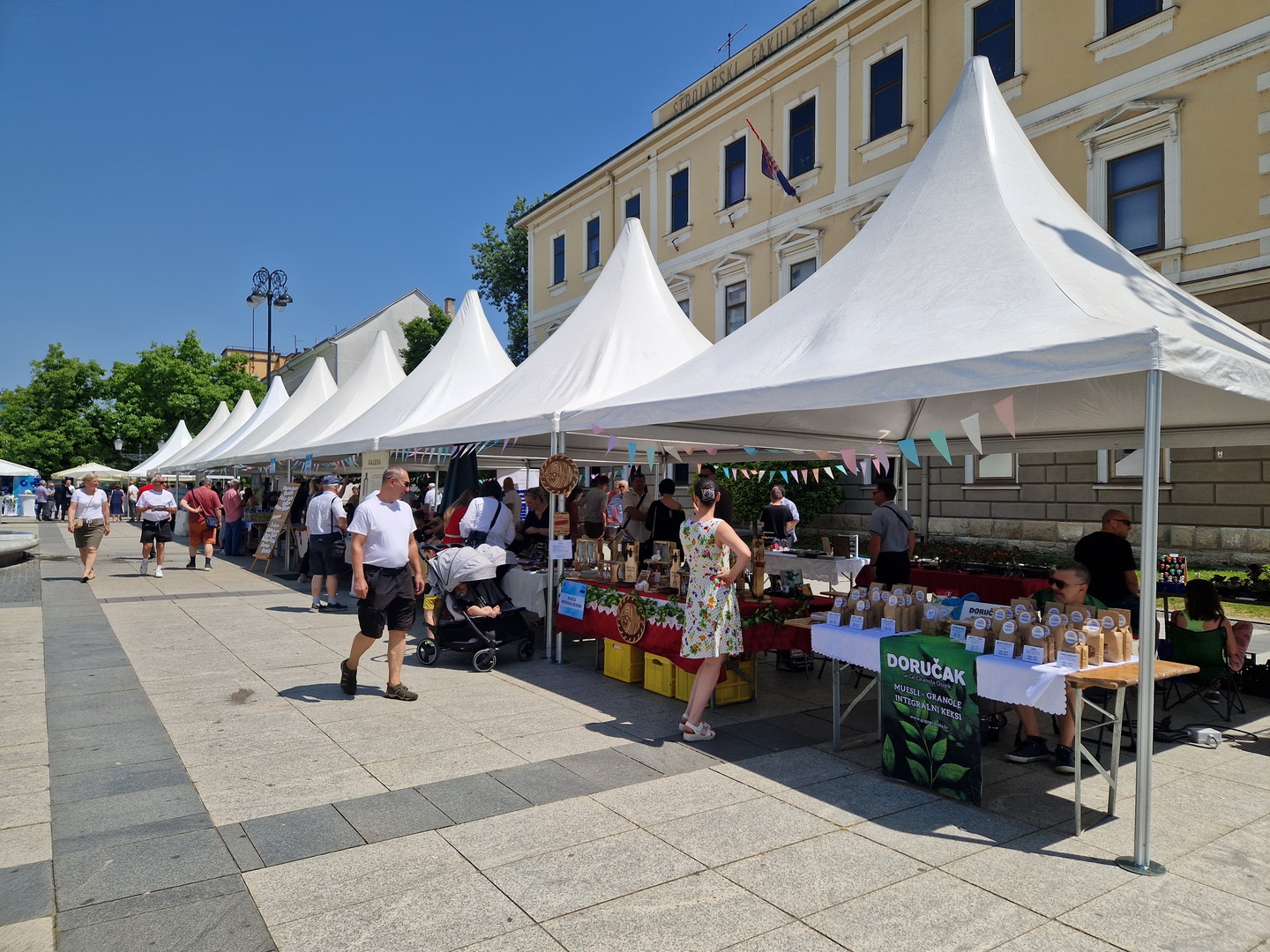Mirisi, boje i vještine domaćih ruku: Održan 3. Obrtnički sajam u Slavonskom Brodu