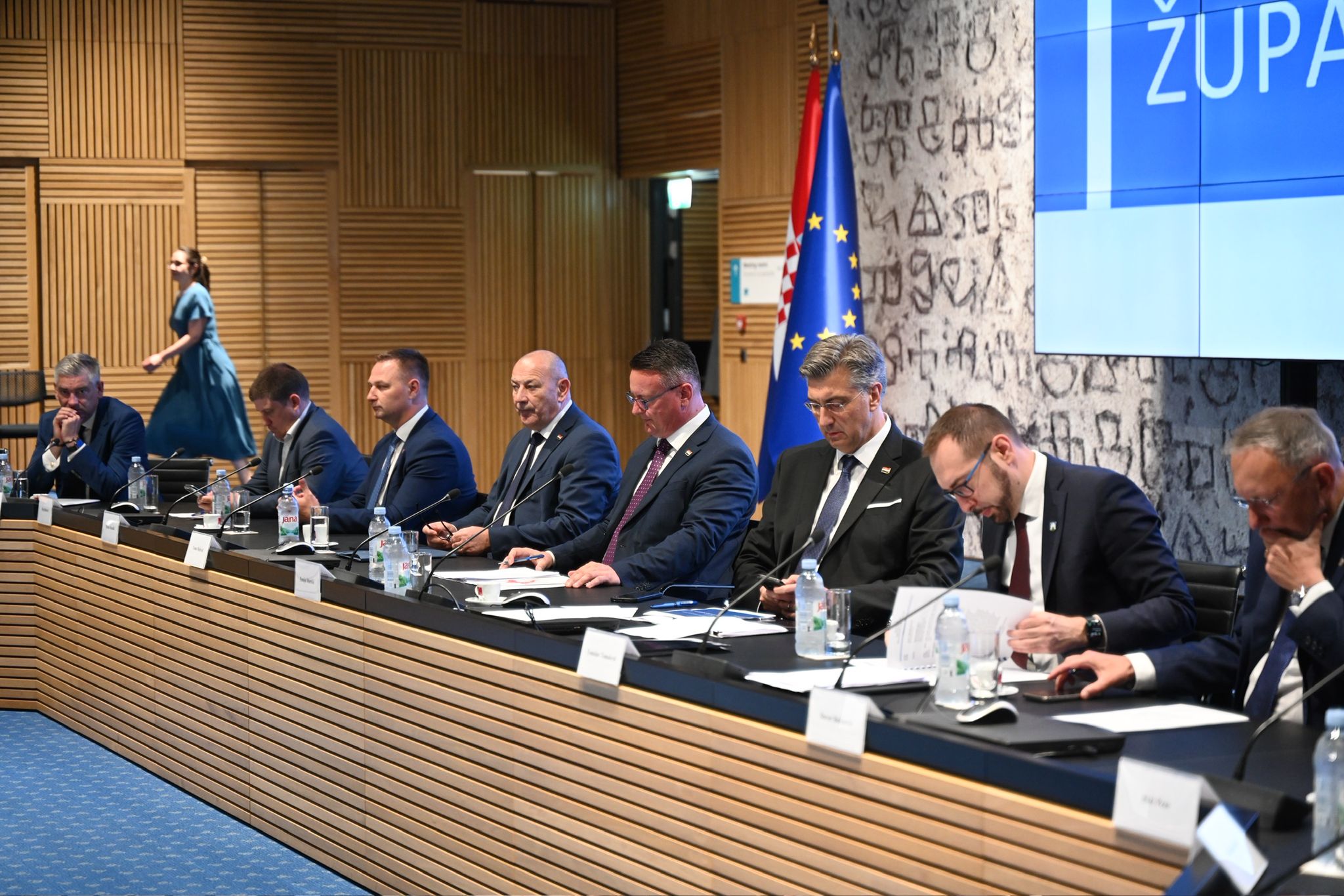 Marušić stao pred premijera: Građani Brodsko-posavske imaju pravo znati što dišu – i pravo disati bez straha