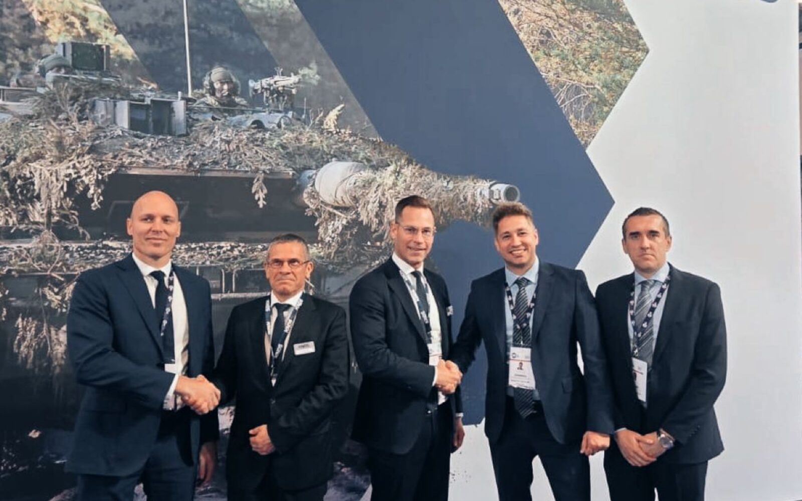 Povijesni ugovor u Londonu: Đuro Đaković ulazi u elitni klub održavatelja Leoparda!