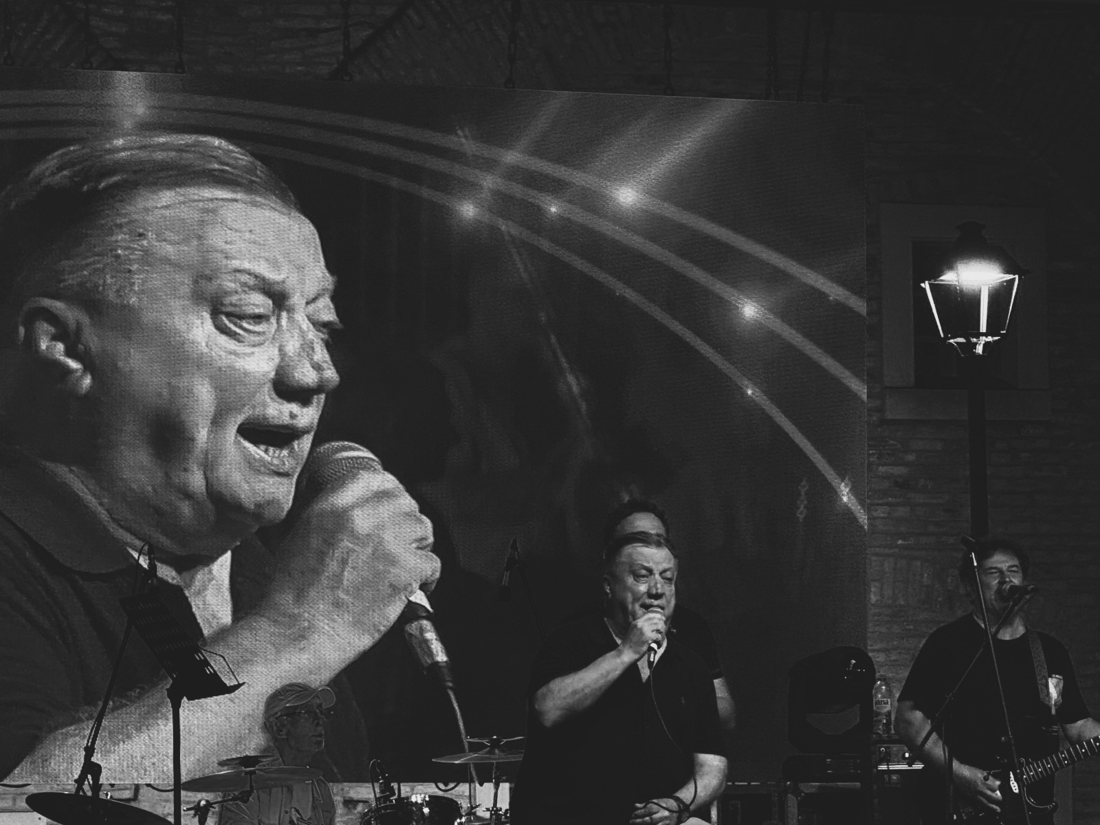 Bio je više od pjevača – Halid Bešlić, simbol jedne epohe