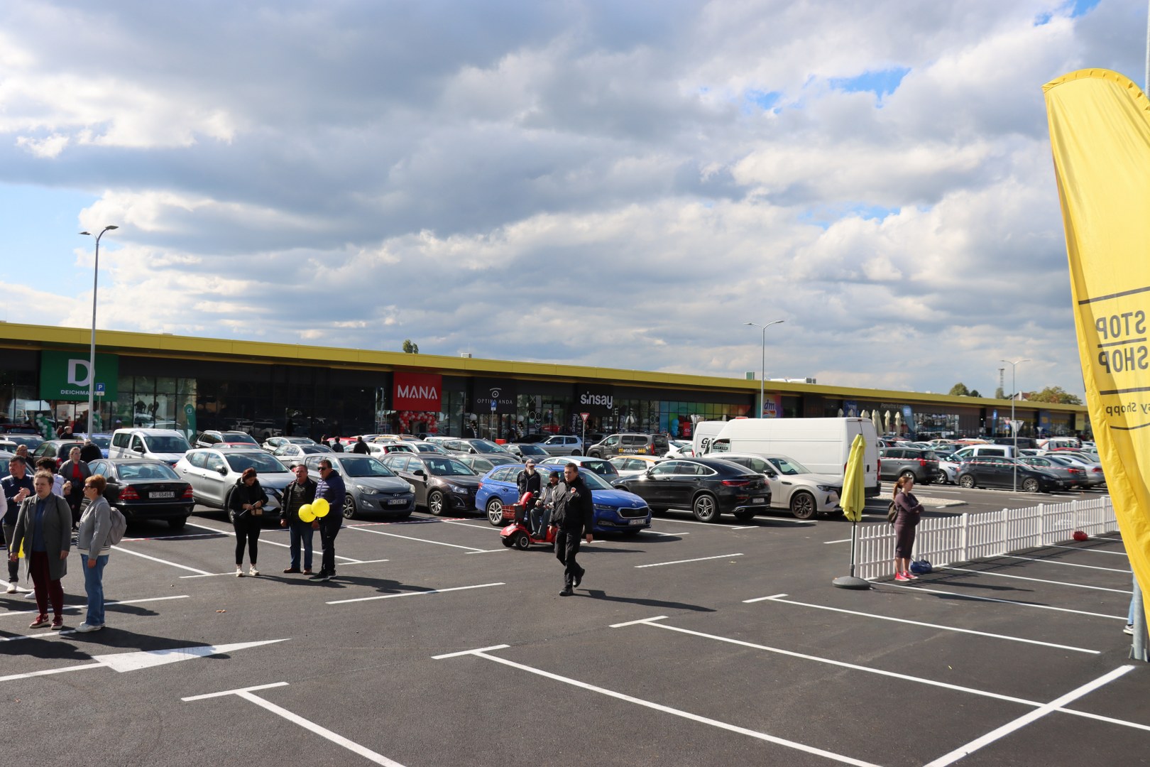 Od tvornice do shopping centra- je li STOP SHOP doista razvoj ili samo privid?