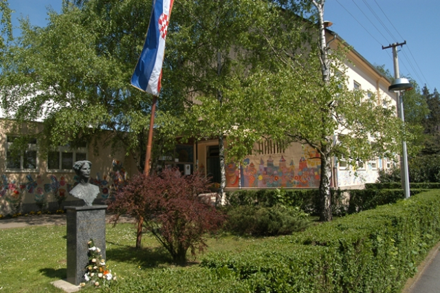 Pijani nastavnik razbijao po školi: Djeca su plakala, učitelji u panici!