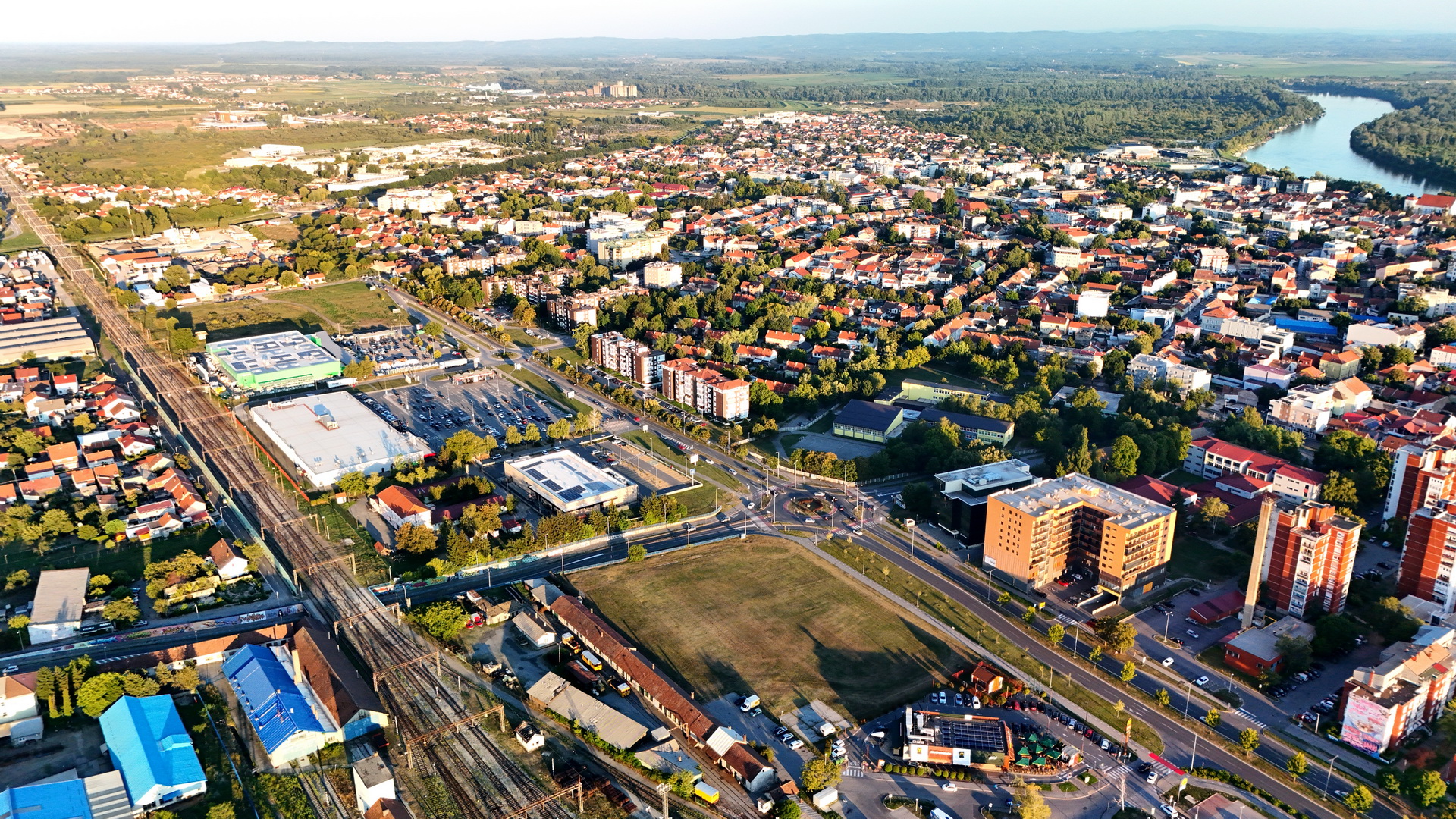 Slavonski Brod pod crtom: Počelo iscrtavanje parkirališta