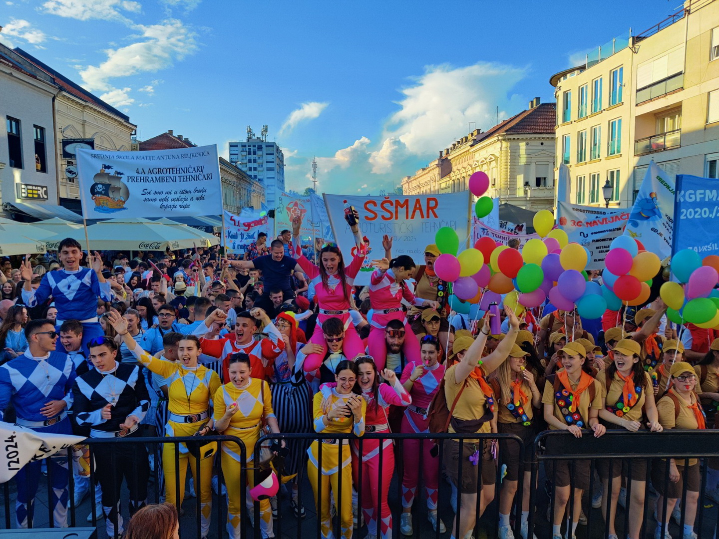 Petak rezerviran za mladost – maturanti preuzimaju grad!