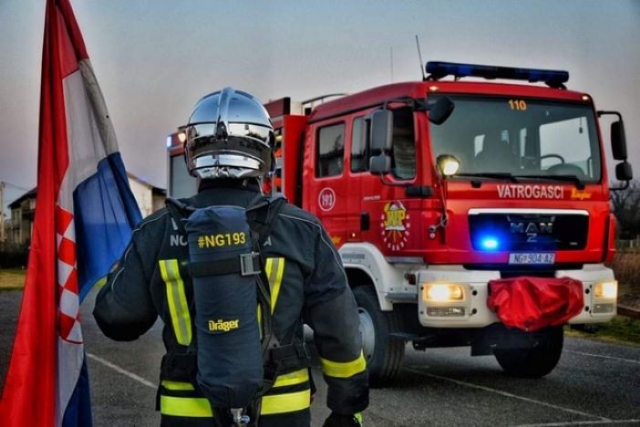 Vatrogasci imaju manje plaće od državnih službenika. I zato su spremni na štrajk.