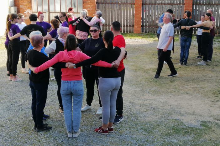 Seminar folklora u Novoj Gradiški okupio zaljubljenike u baštinu