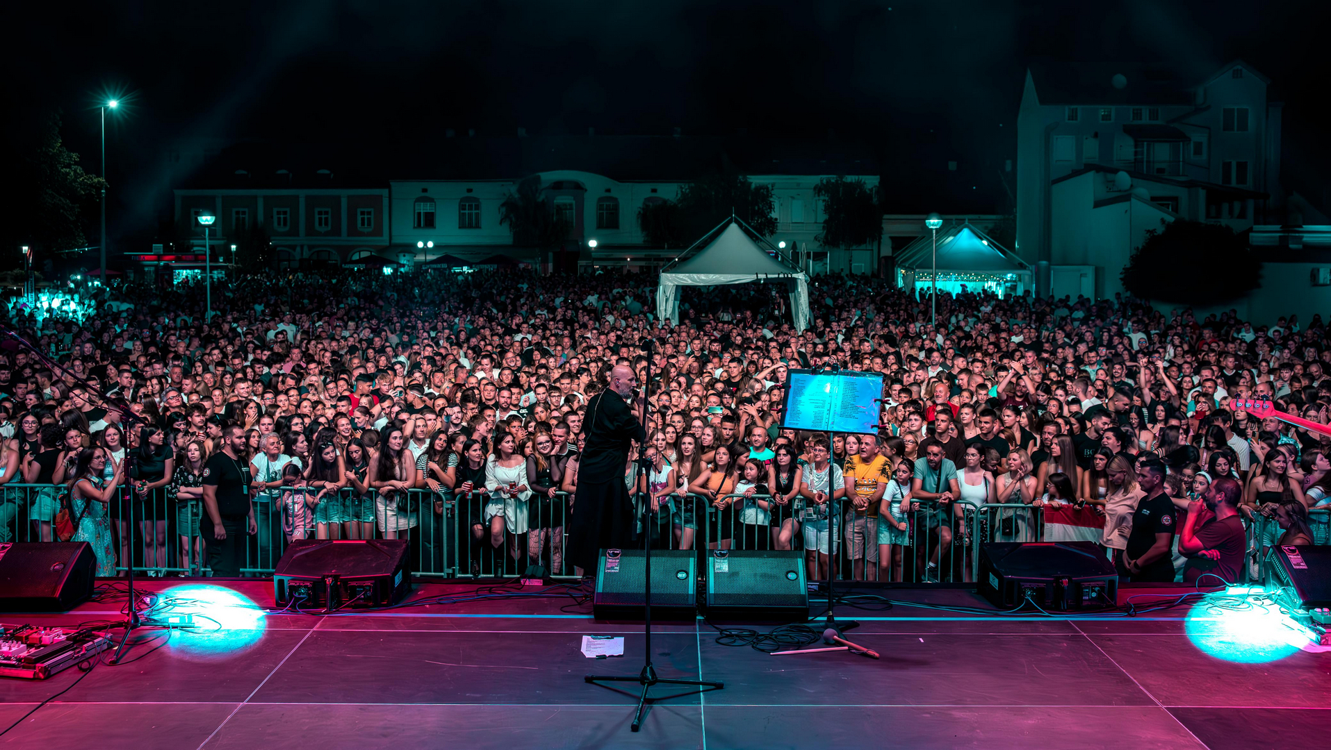 Vatra, Urban i Grše zapalili atmosferu