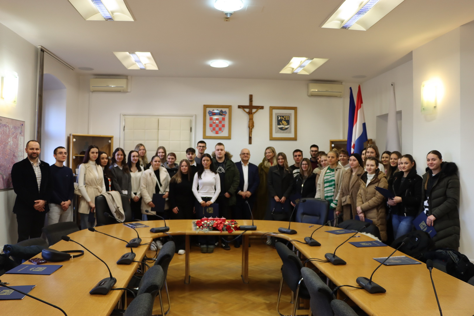 Rekordna podrška mladima: Slavonski Brod stipendira 101 studenta