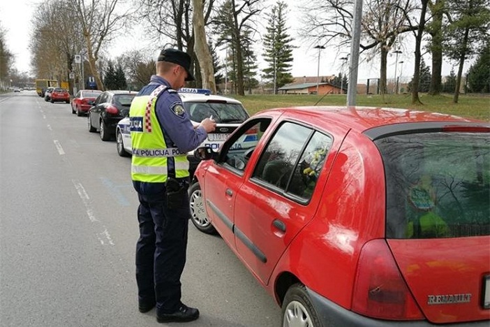 2 700 € za vožnju nakon pola litre pelinkovca