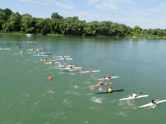 Međunarodna regata Slavonski Brod: Čak tri stotine natjecatelja u subotu će veslati na Savi