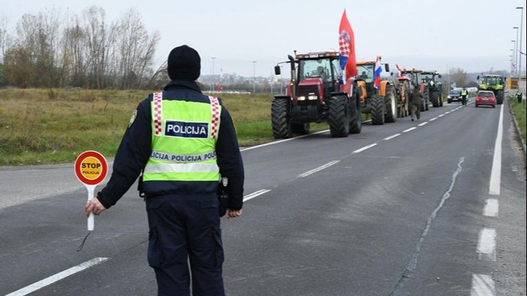 Poljoprivrednici opet izlaze na ulice